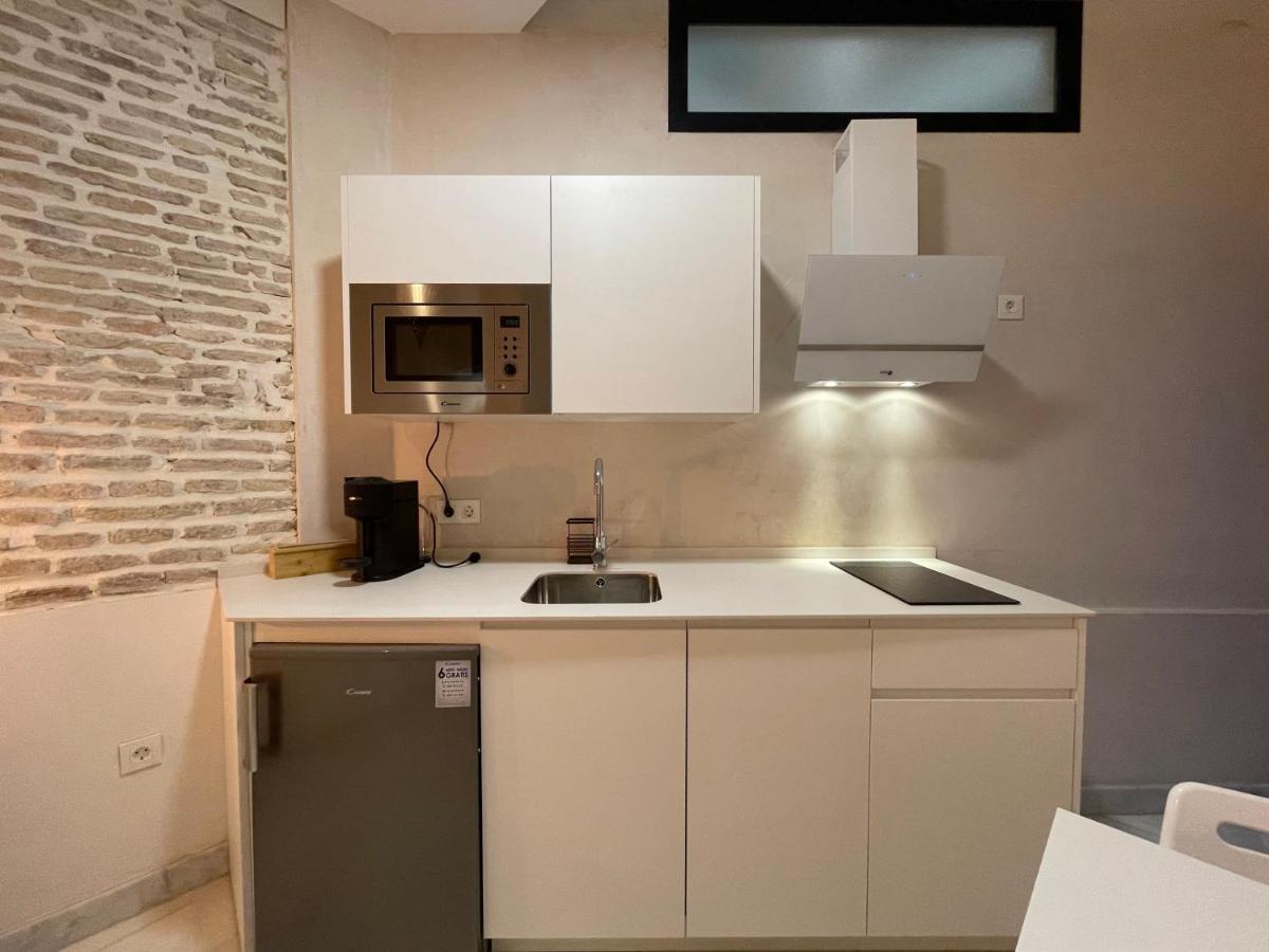 Adriano Apartments เซบีญา ภายนอก รูปภาพ